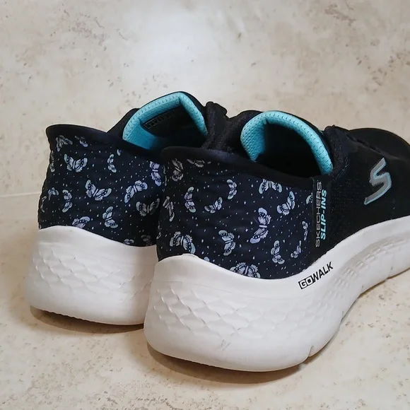 Skechers GOwalk Women's Black & Teal Accent Slip-On Athletic Sneakers Sz 7 EUC - Picture 2 of 8